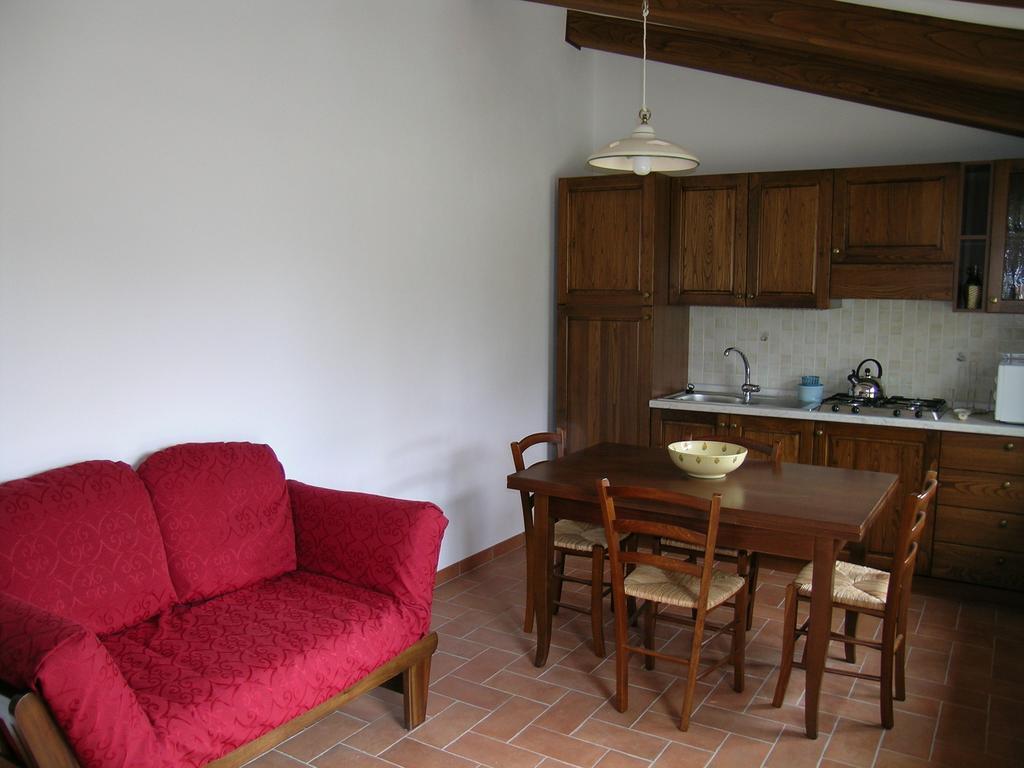 Agriturismo Podere Ossaia Cortona Cameră foto