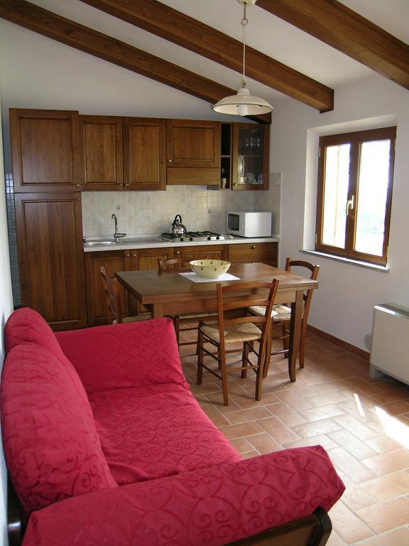 Agriturismo Podere Ossaia Cortona Cameră foto