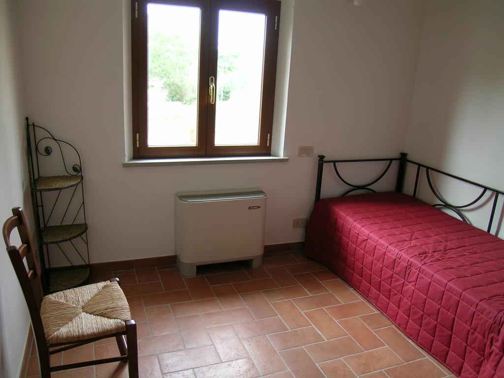 Agriturismo Podere Ossaia Cortona Cameră foto