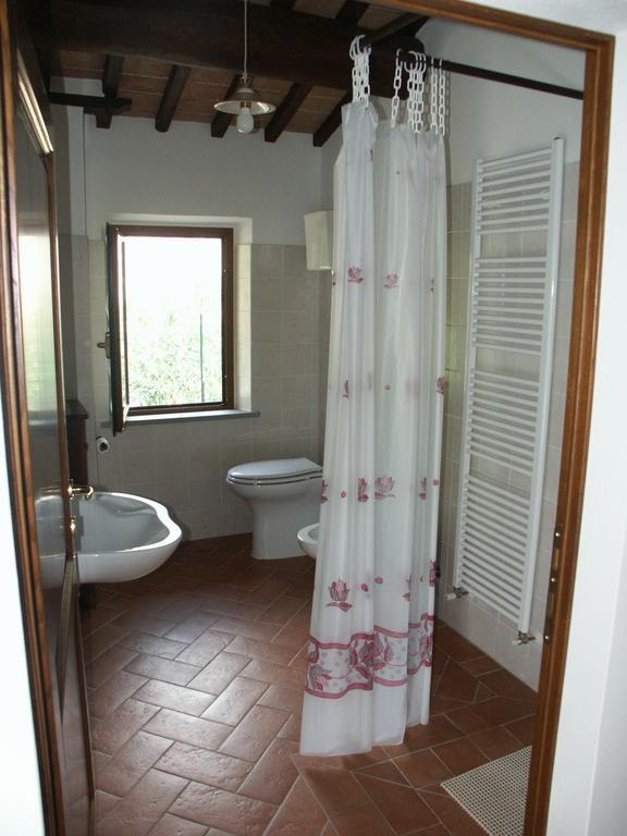 Agriturismo Podere Ossaia Cortona Cameră foto