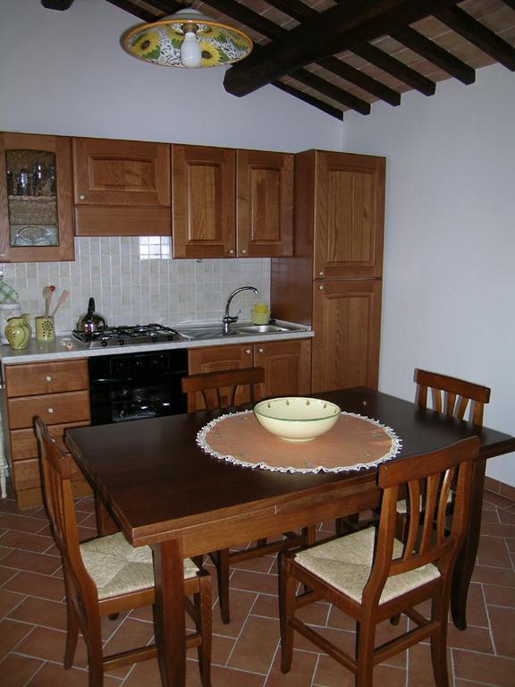 Agriturismo Podere Ossaia Cortona Cameră foto